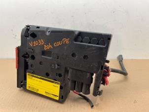 Gebruikte Pyrofuse Mercedes SLK (R172) 2.1 250 CDI, 250d 16V Prijs € 90,75 Inclusief btw aangeboden door Autoparts Van De Velde