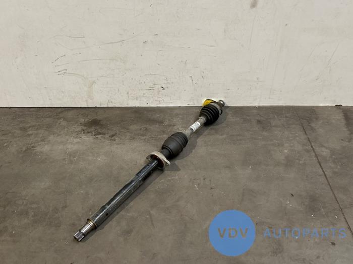 Os napedowa prawy przód Mercedes B-Klasse