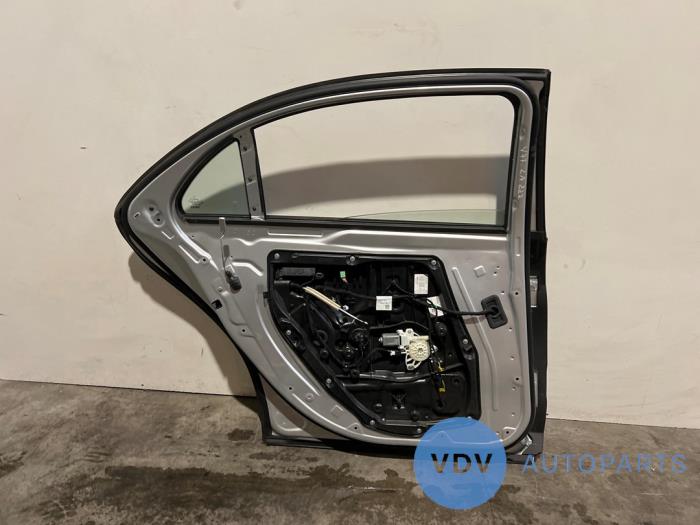 Rear door 4-door, left Mercedes S-Klasse