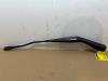 Mercedes-Benz E (R238) E-220d 2.0 Turbo 16V Ruitenwisserarm voor