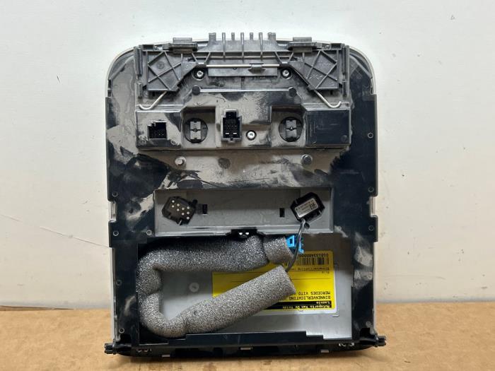 Oswietlenie wewnetrzne przód Mercedes Vito