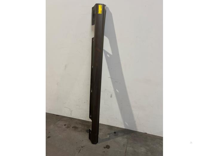 Seuil droit Mercedes B-Klasse