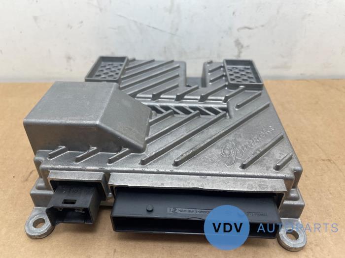 Amplificateur radio Mercedes S-Klasse