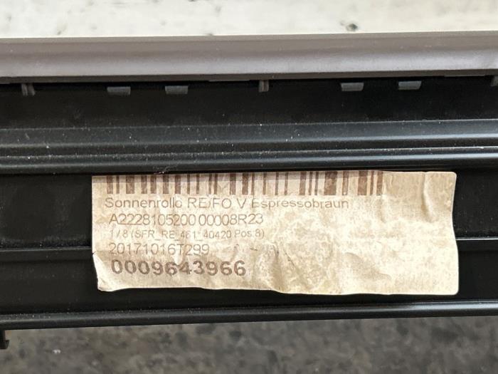 Protector solar eléctrico derecha detrás Mercedes S-Klasse