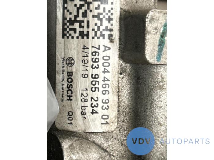 Bomba de dirección asistida Mercedes C-Klasse