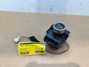 Gebruikte Bediening boordcomputer Mercedes C-Klasse AMG (W204) 6.2 C-63 AMG V8 32V Prijs € 90,75 Inclusief btw aangeboden door Autoparts Van De Velde