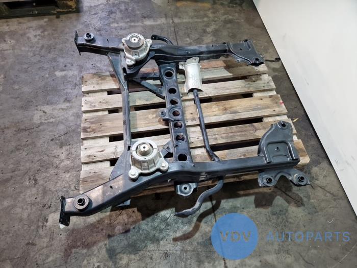 Rama pomocnicza Mercedes Vito