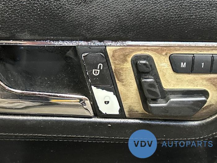 Türverkleidung 4-türig links vorne Mercedes C-Klasse