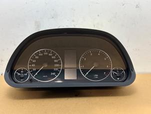 Gebruikte Kilometerteller KM Mercedes A (W169) 1.5 A-160 Prijs € 72,60 Inclusief btw aangeboden door Autoparts Van De Velde