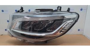 Gebruikte Koplamp links Mercedes Sprinter 5t (907.6) 314 CDI 2.1 D RWD Prijs € 780,45 Inclusief btw aangeboden door Autoparts Van De Velde