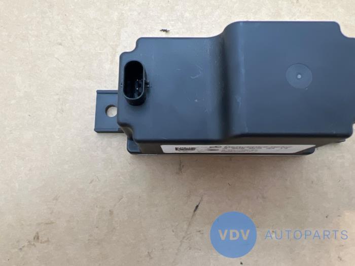 Voltage regulator Mercedes C-Klasse