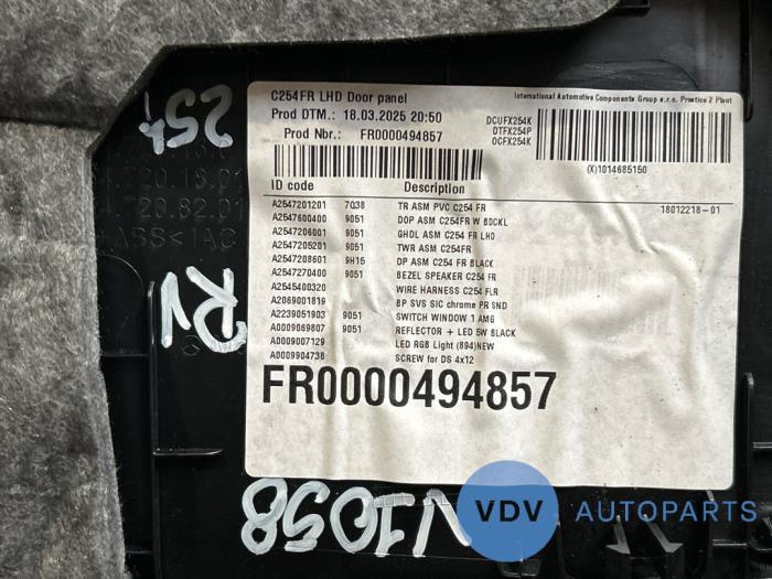 Portierbekleding 4Deurs rechts-voor Mercedes GLC-Klasse