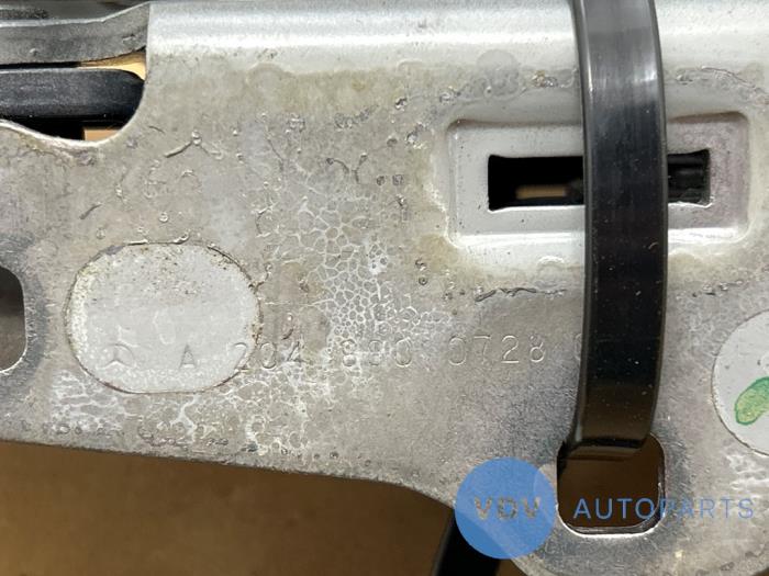 Bonnet Hinge Mercedes C-Klasse