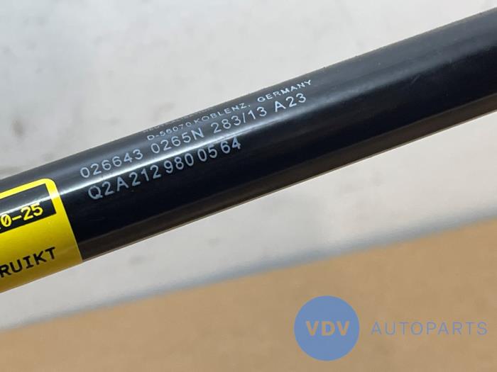 Bonnet gas strut, left Mercedes C-Klasse