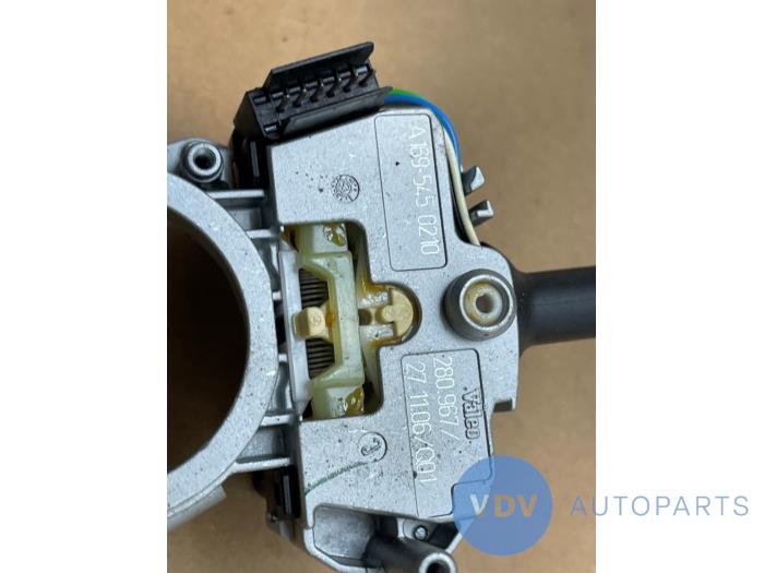 Przelacznik kierunkowskazu Mercedes A-Klasse