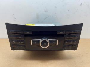 Gebruikte Radio Mercedes E Estate (S212) E-220 CDI 16V BlueEfficiency, BlueTEC Prijs € 121,00 Inclusief btw aangeboden door Autoparts Van De Velde