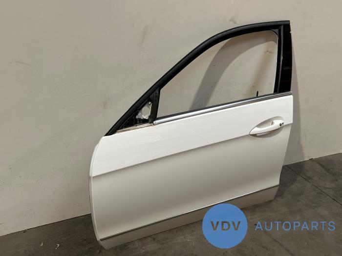 Portier 4Deurs links-voor Mercedes E-Klasse