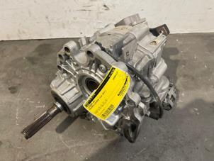 Gebruikte Tussenbak 4x4 Mercedes E (W213) E-63 AMG S 4.0 V8 Turbo 4-Matic+ Prijs € 1.512,50 Inclusief btw aangeboden door Autoparts Van De Velde