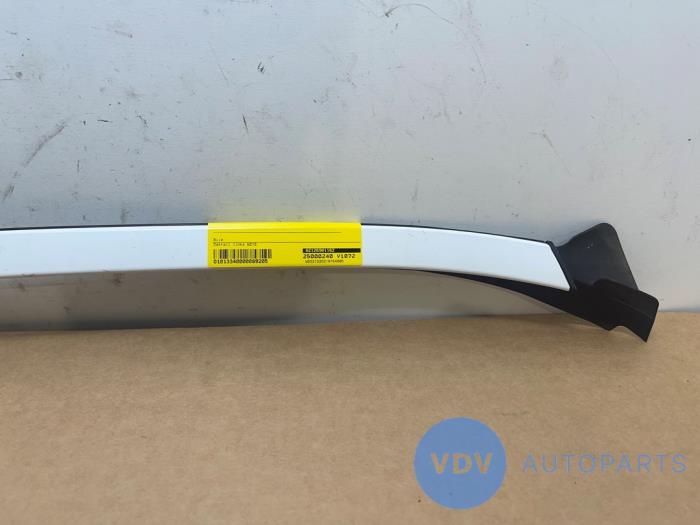 Reling dachowy lewy Mercedes E-Klasse