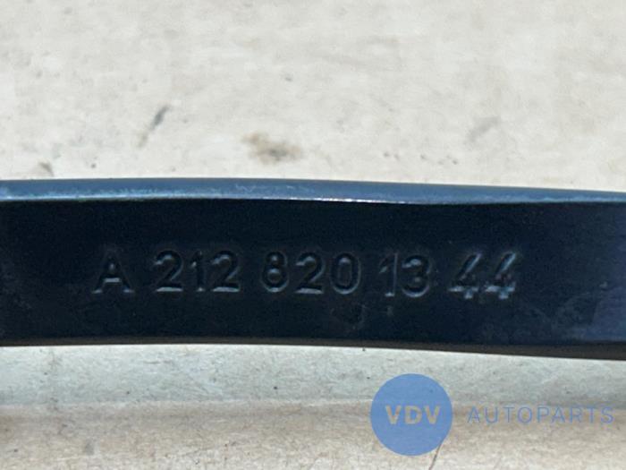 Scheibenwischerarm vorne Mercedes E-Klasse