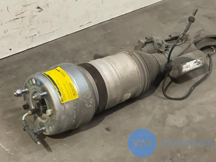 Stoßdämpfer rechts vorne Mercedes E-Klasse