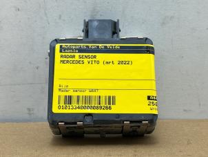 Gebruikte Radar sensor Mercedes Vito (447.6) 2.0 110 CDI 16V Prijs € 332,75 Inclusief btw aangeboden door Autoparts Van De Velde
