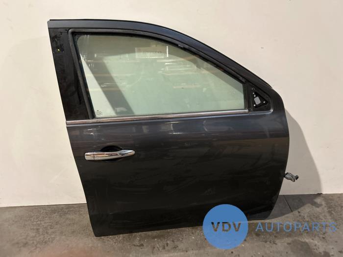 Drzwi prawe przednie wersja 4-drzwiowa Mercedes X-Klasse