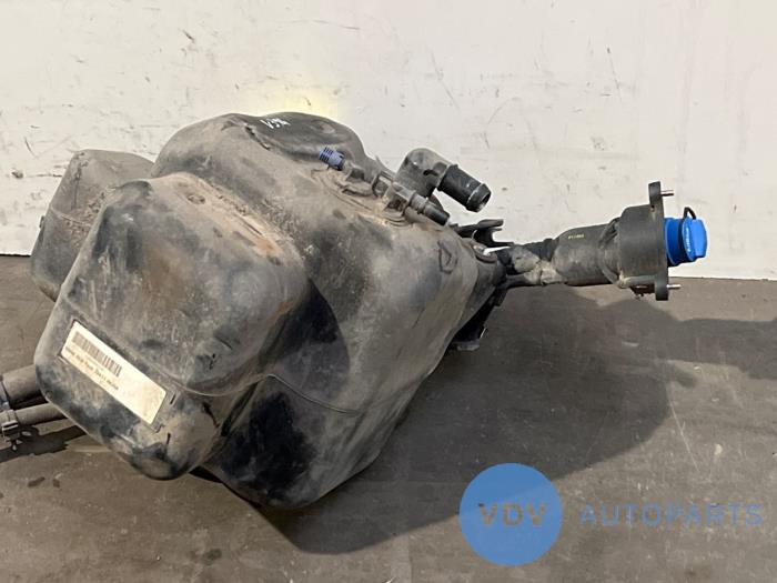 Zbiornik AdBlue Mercedes X-Klasse