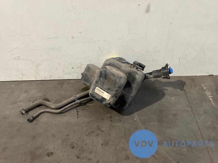 Zbiornik AdBlue Mercedes X-Klasse