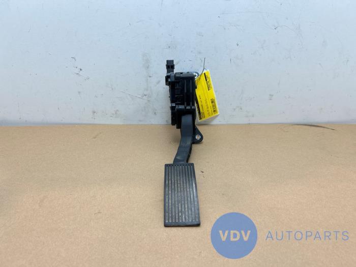 Pedal gazu Mercedes X-Klasse