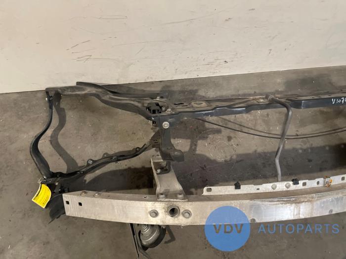 Panneau avant Mercedes E-Klasse