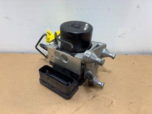 Gebruikte ABS Pomp Mercedes C (C204) 2.2 C-220 CDI 16V BlueEfficiency Prijs € 151,25 Inclusief btw aangeboden door Autoparts Van De Velde