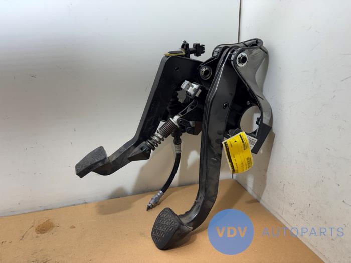 Brake pedal Mercedes C-Klasse