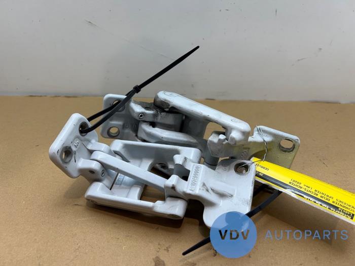 Scharnier Tür rechts hinten Mercedes Sprinter