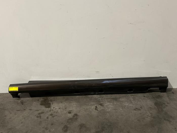 Próg lewy Mercedes GLE