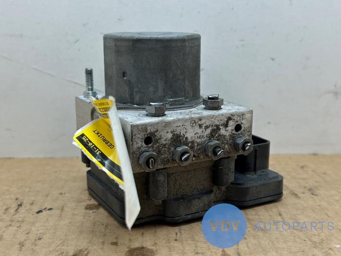 ABS pump Mercedes GLA