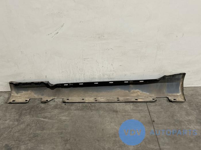 Próg prawy Mercedes SLK