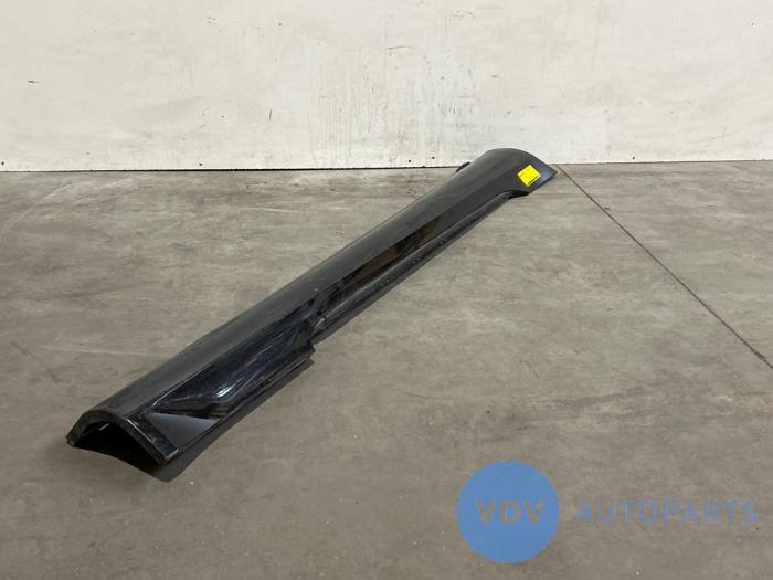 Próg prawy Mercedes SLK