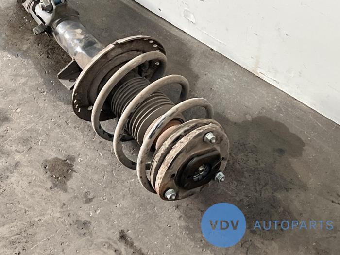 Stoßdämpfer links vorne Mercedes SLK