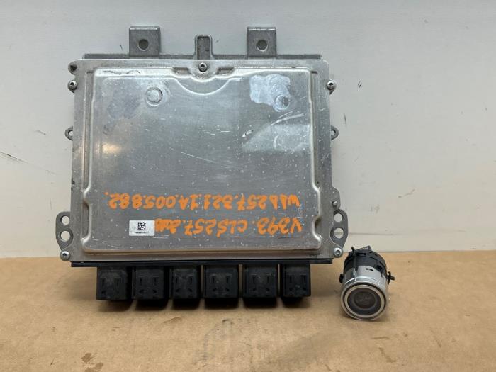 Komputer sterowania silnika Mercedes CLS-Klasse