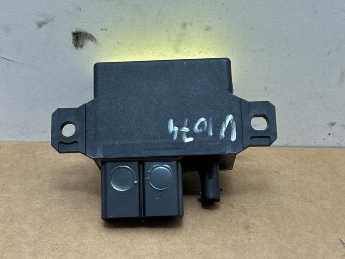 Przekaznik przeciwnapieciowy Mercedes E-Klasse