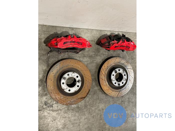 Zestaw zacisków hamulcowych Mercedes G-Klasse