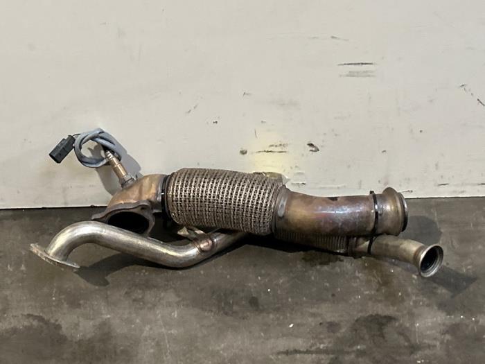 Gietki element ukladu wydechowego Mercedes GLA