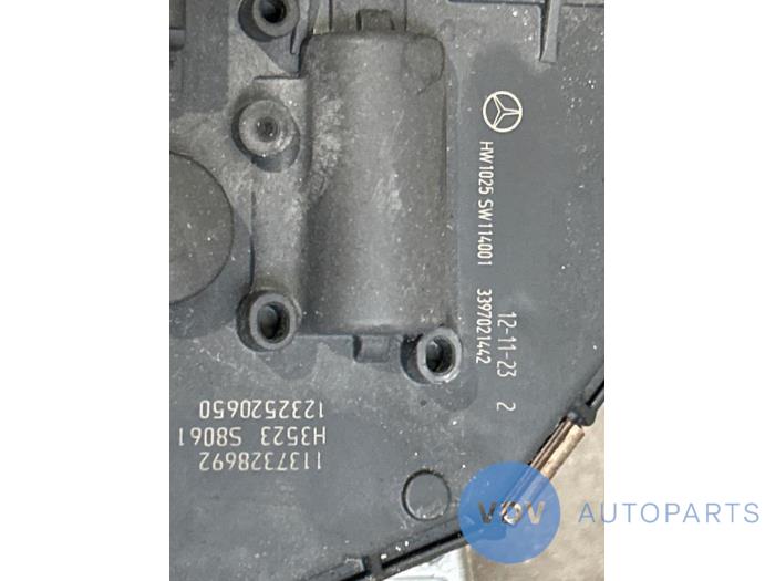 Mecanismo y motor de limpiaparabrisas Mercedes CLS-Klasse