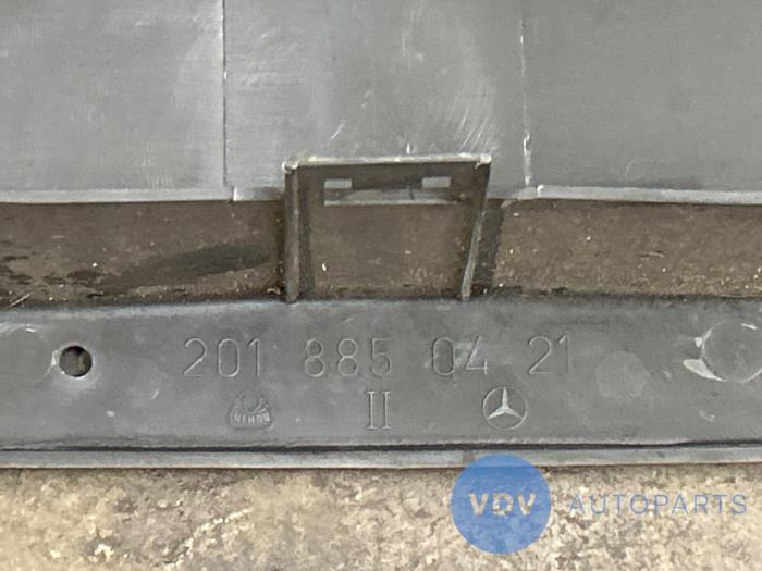 Voorbumper Mercedes 190E/D