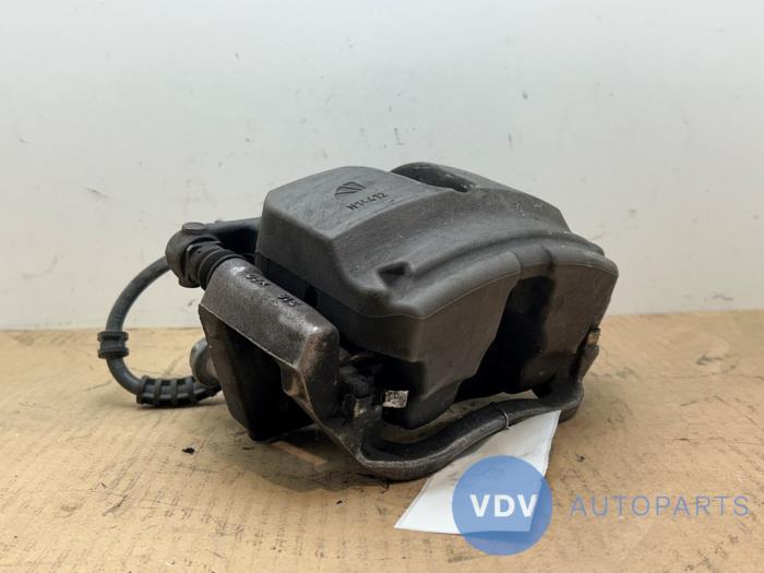 Zacisk hamulcowy lewy przód Mercedes C-Klasse