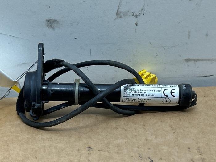 Popup System Motorhaube Mercedes A-Klasse