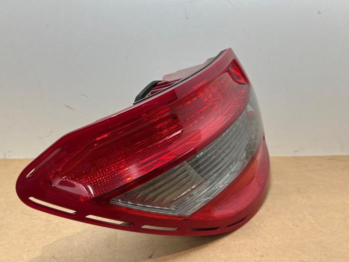 Feu arrière gauche Mercedes C-Klasse