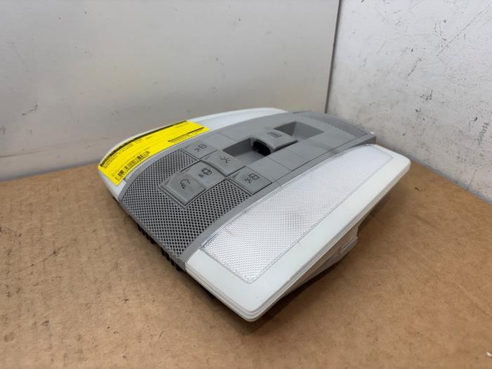 Eclairage intérieur avant Mercedes C-Klasse