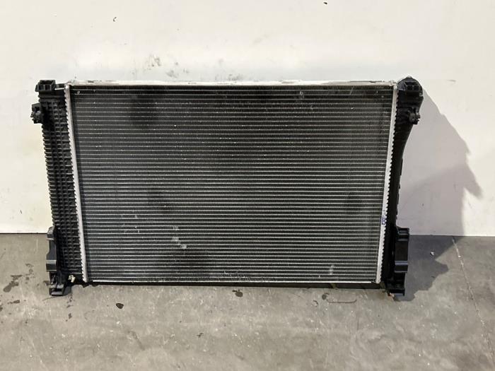 Chlodnica Mercedes C-Klasse